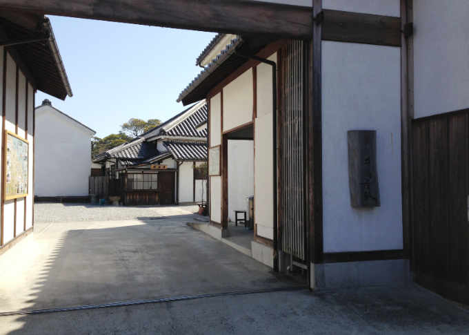 讃州井筒屋敷